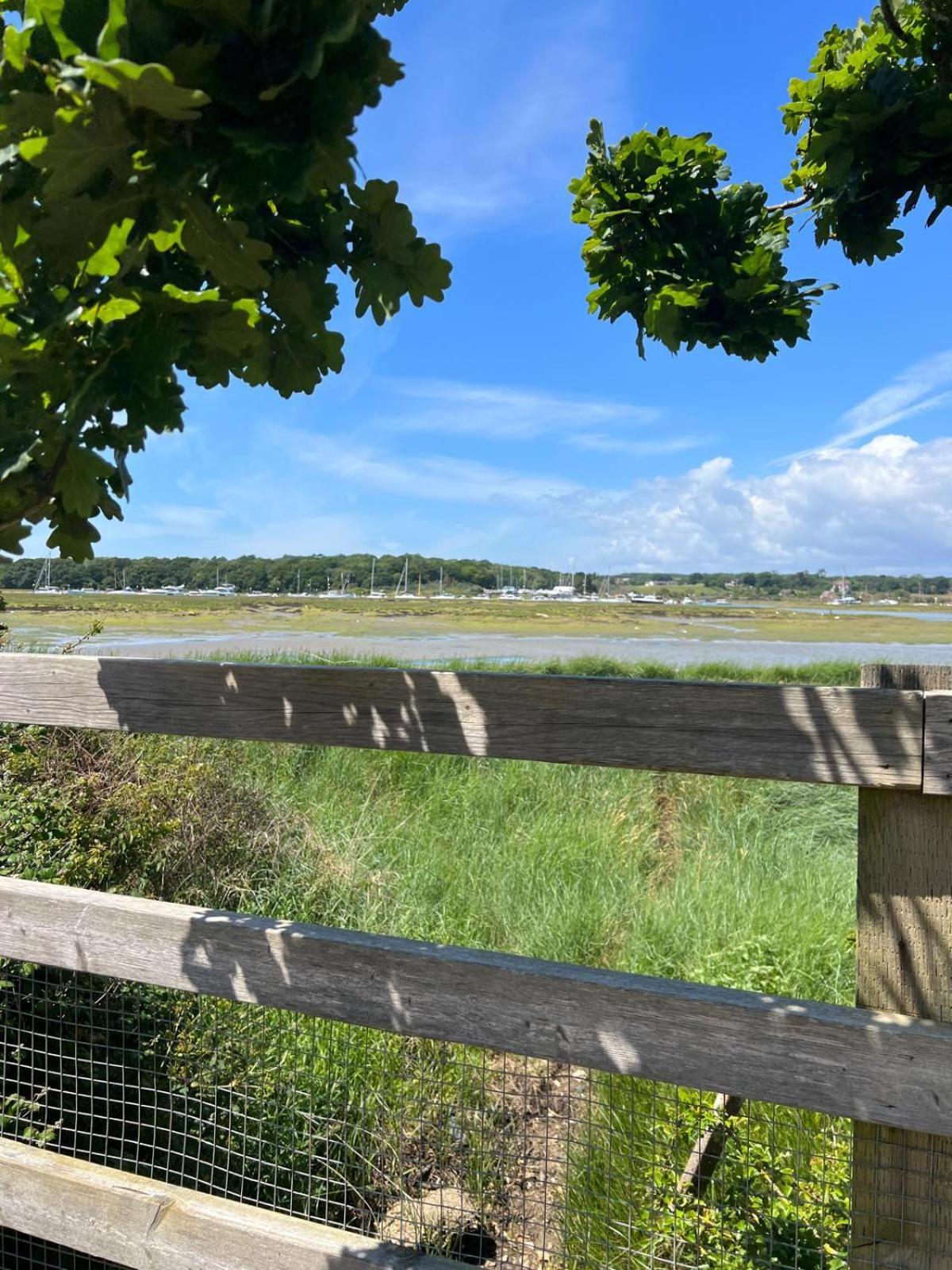 Cosy Cabins At Westfield Farm, Isle Of Wight ヤーマス エクステリア 写真